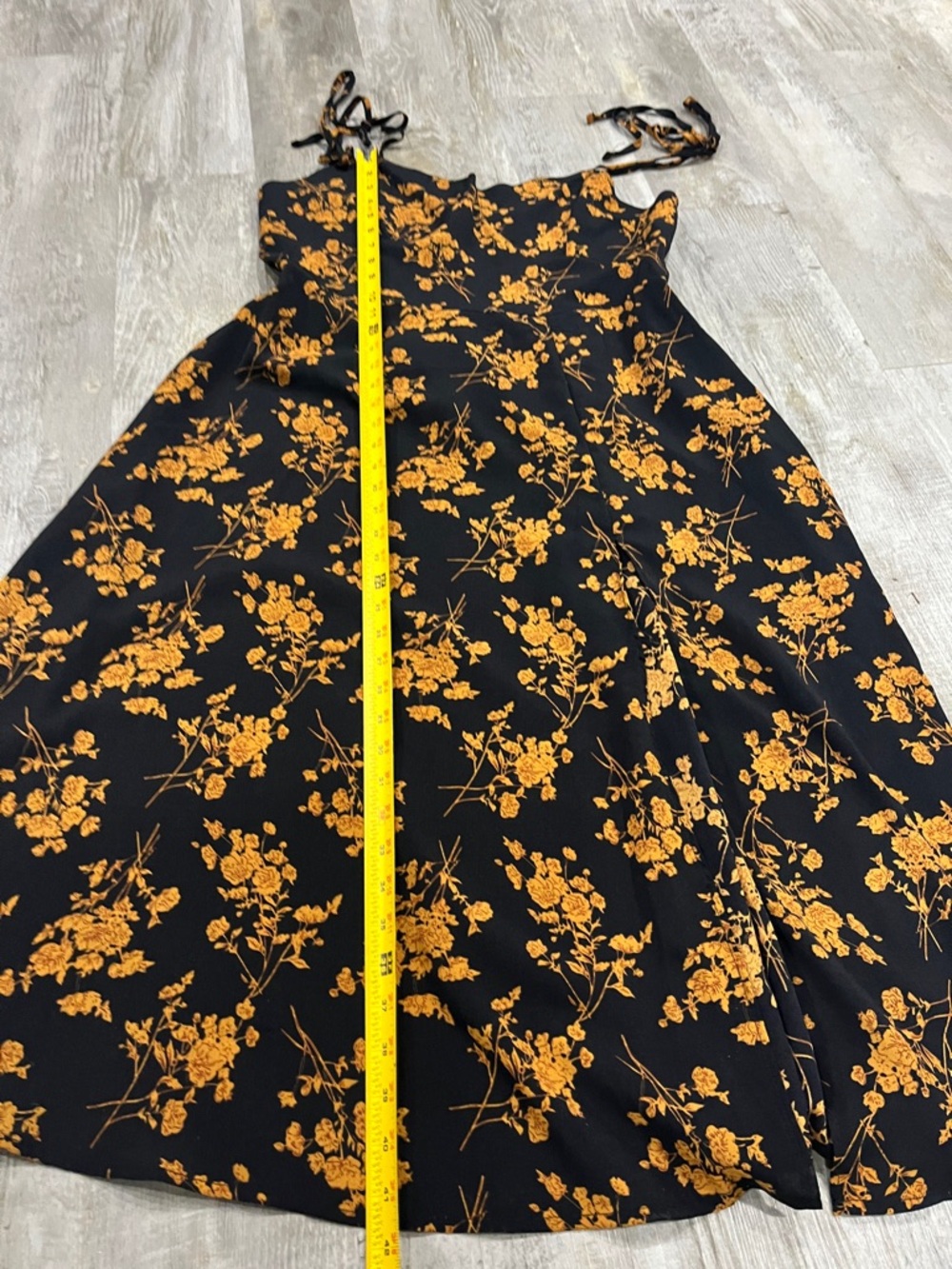 Dress 👗 plus size xxl Floral Tie-Shoulder Midi Dress in Black and Mustard - Picture 5 of 12